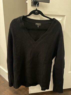 rag & bone Black V‑Neck Ribbed Wool Sweater cashmere